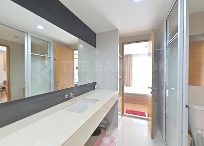 RHYTHM Ratchada-Huaikhwang MRT Huai Khwang 1 Bed 1 Bath  C240212012