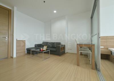 RHYTHM Ratchada-Huaikhwang MRT Huai Khwang 1 Bed 1 Bath  C030212032