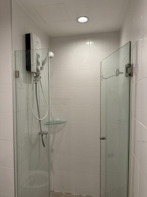 Modern bathroom shower area