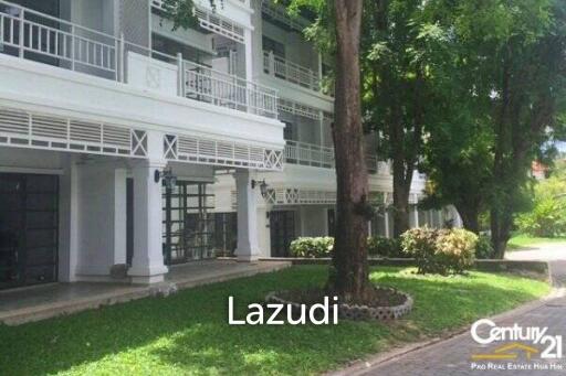 BAAN SRA SUAN: 3 Bed Large Colonial Style Townhouse