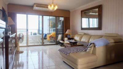 2 bedroom Condo in Jomtien Hill