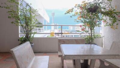 2 bedroom Condo in Jomtien Hill