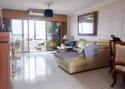 2 bedroom Condo in Jomtien Hill