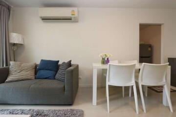 Feel at home in this 1 bed condo at D’Vieng