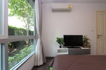 Feel at home in this 1 bed condo at D’Vieng