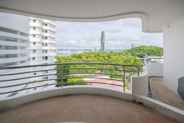 3 Bed Condo For Rent In Pratumnak - Royal Cliff Garden