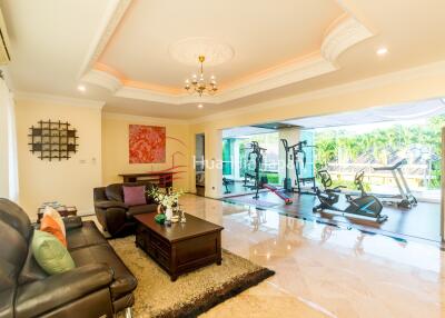 Beautiful And Spacious 4 Bedrooms Pool Villa In Hua Hin For Sale