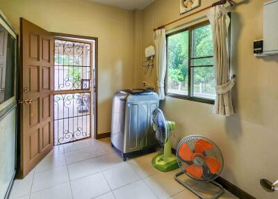 Peaceful Single-Story 4 Bedroom Villa With A Large Garden In San Sai