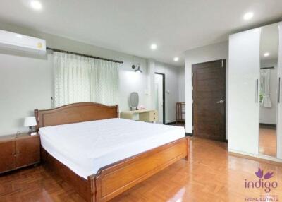 Renovated furnished 3 bedroom house with a big garden for rent in Nong Hoi, Chiang Mai. Near Varee School.