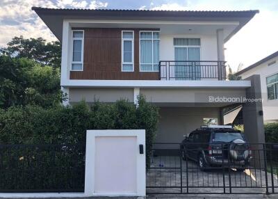 2-story single house with 3 bedrooms and 3 bathrooms, located in the San Sai area, close to Mae Jo University.