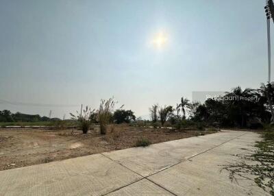 Beautiful land plot of 114 square wah in the San Sai area, near HomePro San Sai