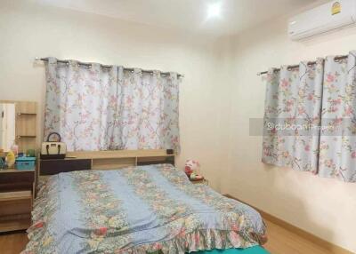 A single-story house with 3 bedrooms and 2 bathrooms, located in the Hang Dong area, near Kad Farang.