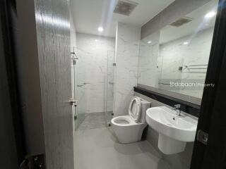 1 Bedroom, 1 Bathroom Condo for Rent in Chiang Mai City Center, Near Central Festival Chiang Mai.