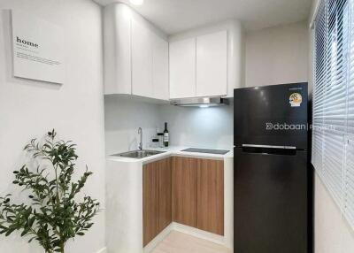 1-bedroom, 1-bathroom condo located in the Chiang Mai city area, close to Chiang Mai Airport.