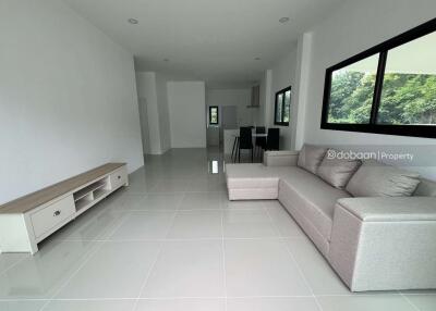 Single-story house with 2 bedrooms and 2 bathrooms, located in San Sai, near Mae Kuang Intersection.