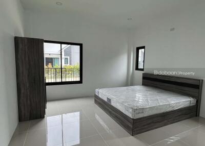 Single-story house with 2 bedrooms and 2 bathrooms, located in San Sai, near Mae Kuang Intersection.