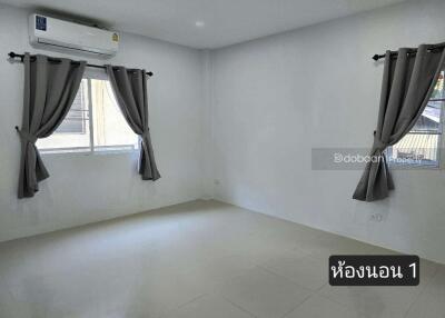 A single-story detached house with 3 bedrooms and 2 bathrooms, located in the Hang Dong area, close to Big C Supercenter Hang Dong 2.