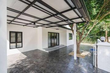 1-story detached house in the project, 3 bedrooms, 3 bathrooms, Hang Dong zone, near Central Chiang Mai Airport.