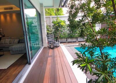 2 Bedrooms Furnished Apartment close to Lumphini Park - Ruamrudee. Phloen Chit