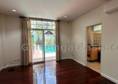 3 Bedrooms detached House with private swimming pool - Sathorn