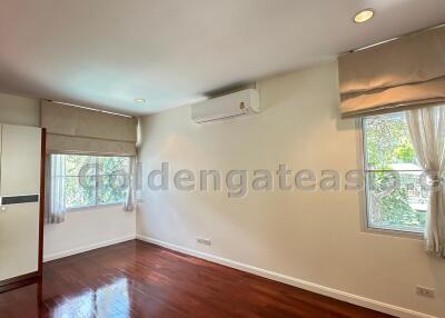 3 Bedrooms detached House with private swimming pool - Sathorn