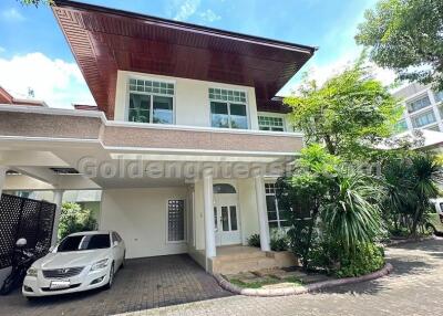 3 Bedrooms detached House with private swimming pool - Sathorn