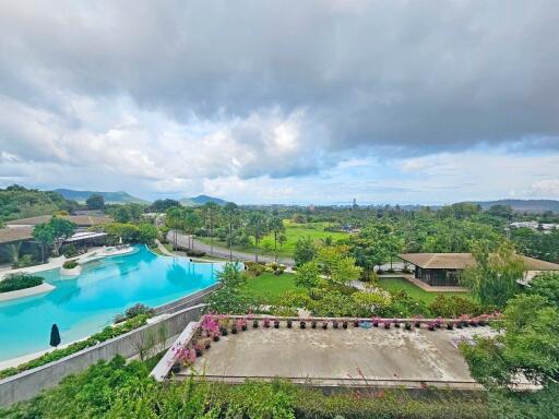 Views: Pool, Garden, Mountain, Ocean