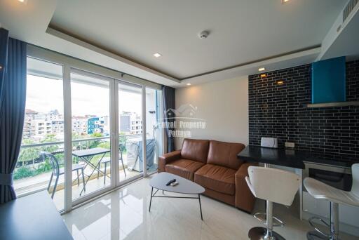 Newly renovated, 1 bedroom,1 bathroom for rent in Grand Avenue, central Pattaya.