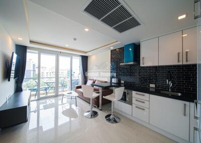 Newly renovated, 1 bedroom,1 bathroom for rent in Grand Avenue, central Pattaya.