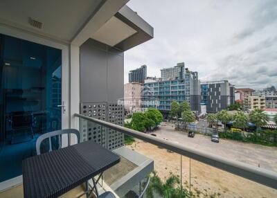 Newly renovated, 1 bedroom,1 bathroom for rent in Grand Avenue, central Pattaya.