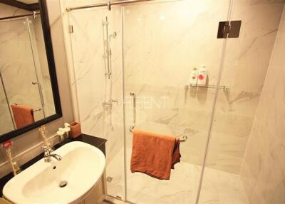 For Sale with Tenant Condominium The Reserve Kasemsan 3  39 sq.m, 1 bedroom