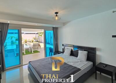 5 Bedrooms Modern Pool Villa – Chaknok East Pattaya