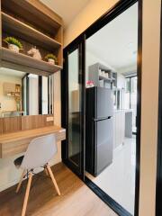 Modern kitchen with dining area