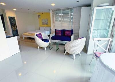 Fully Furnished Studio Near Nimman at Pansook Quality Condo