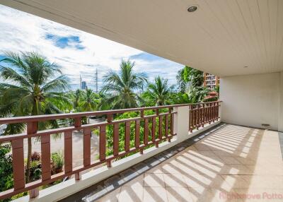 2 Bed Condo For Sale In Jomtien - Royal Hill