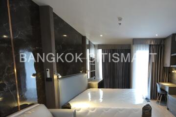 Condo at RHYTHM Ekkamai for sale