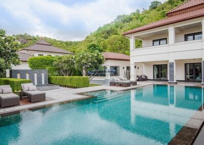 Belvida Estate Tanah pool villa for sale Hua Hin