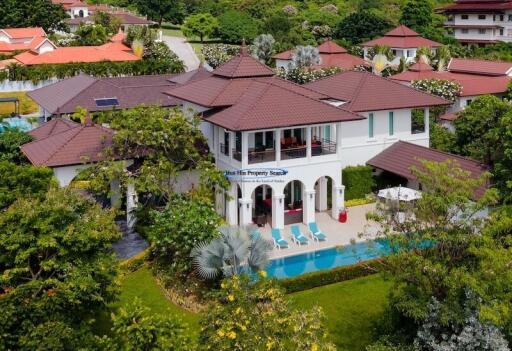 วิลล่า 2 ชั้นที่ออกแบบเองโดย Belvida Estate สำหรับขายที่ Hua Hin