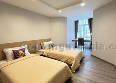 2 Bedrooms Furnished Spacious Modern Apartment - Sukhumvit 31, Watthana