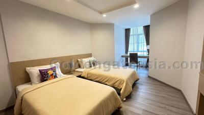 2 Bedrooms Furnished Spacious Modern Apartment - Sukhumvit 31, Watthana