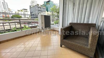 2 Bedrooms Furnished Spacious Modern Apartment - Sukhumvit 31, Watthana