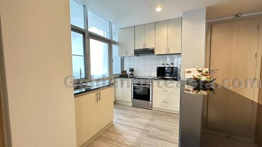 2 Bedrooms Furnished Spacious Modern Apartment - Sukhumvit 31, Watthana