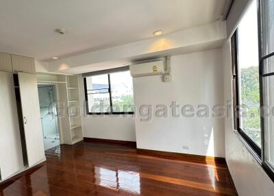 3 Bedrooms Condo with big Balcony, Prime Mansion - Sukhumvit 31