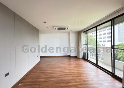 3 Bedrooms Condo with big Balcony, Prime Mansion - Sukhumvit 31