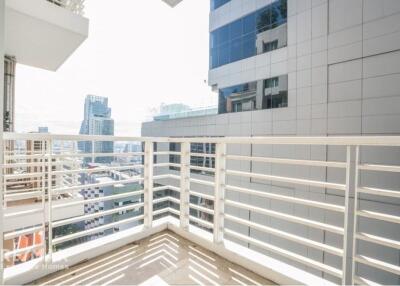 Spacious 2 Bedroom Condo for Rent 6 Mins Walk from BTS Phrom Phong