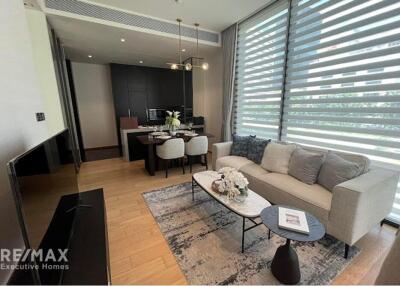 Elegant 2-Bed Bangkok Condo 5 Mins Walk to BTS Chit Lom