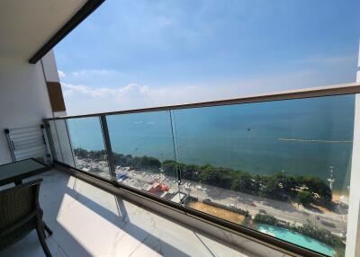 Balcony with ocean view