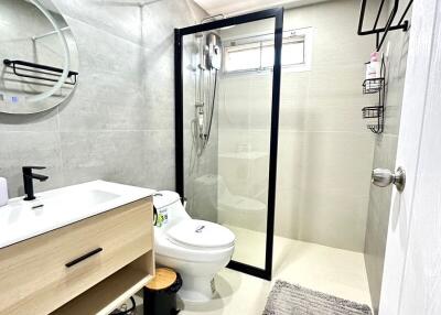 Modern bathroom with shower enclosure