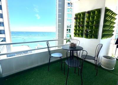 Balcony with ocean view