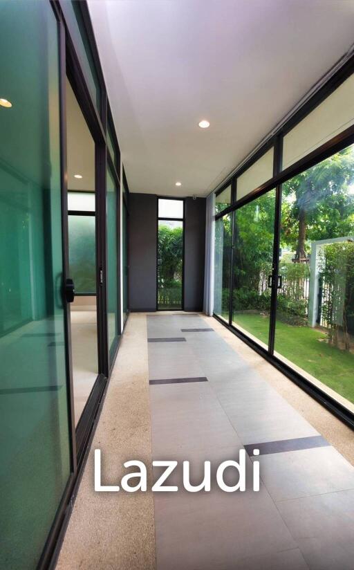 5 Bed 4 Bath 318 SQ.M Setthasiri Krungthep Kreetha